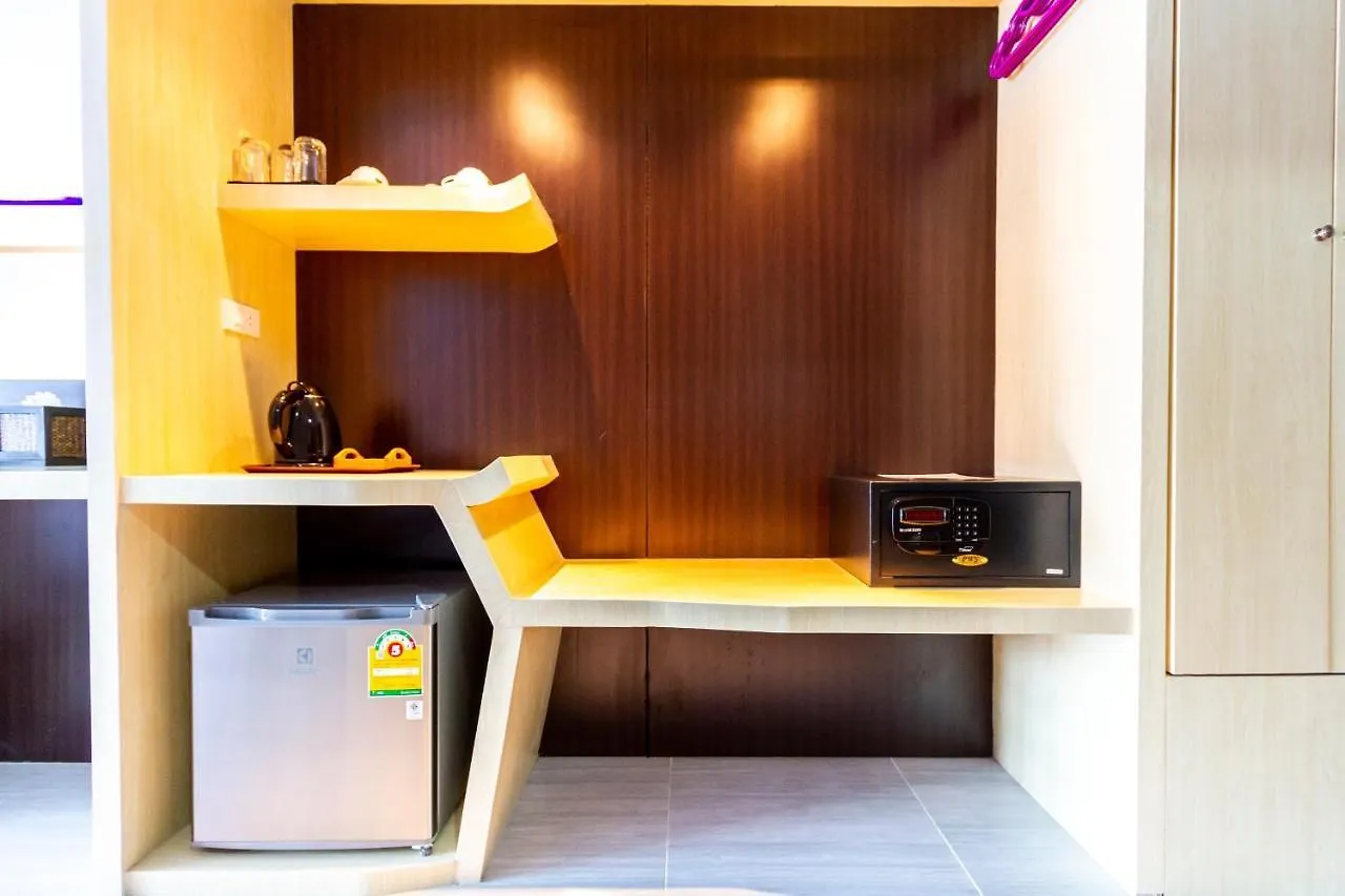 Coco Bella Hotel Phi Phi Don 3*,
